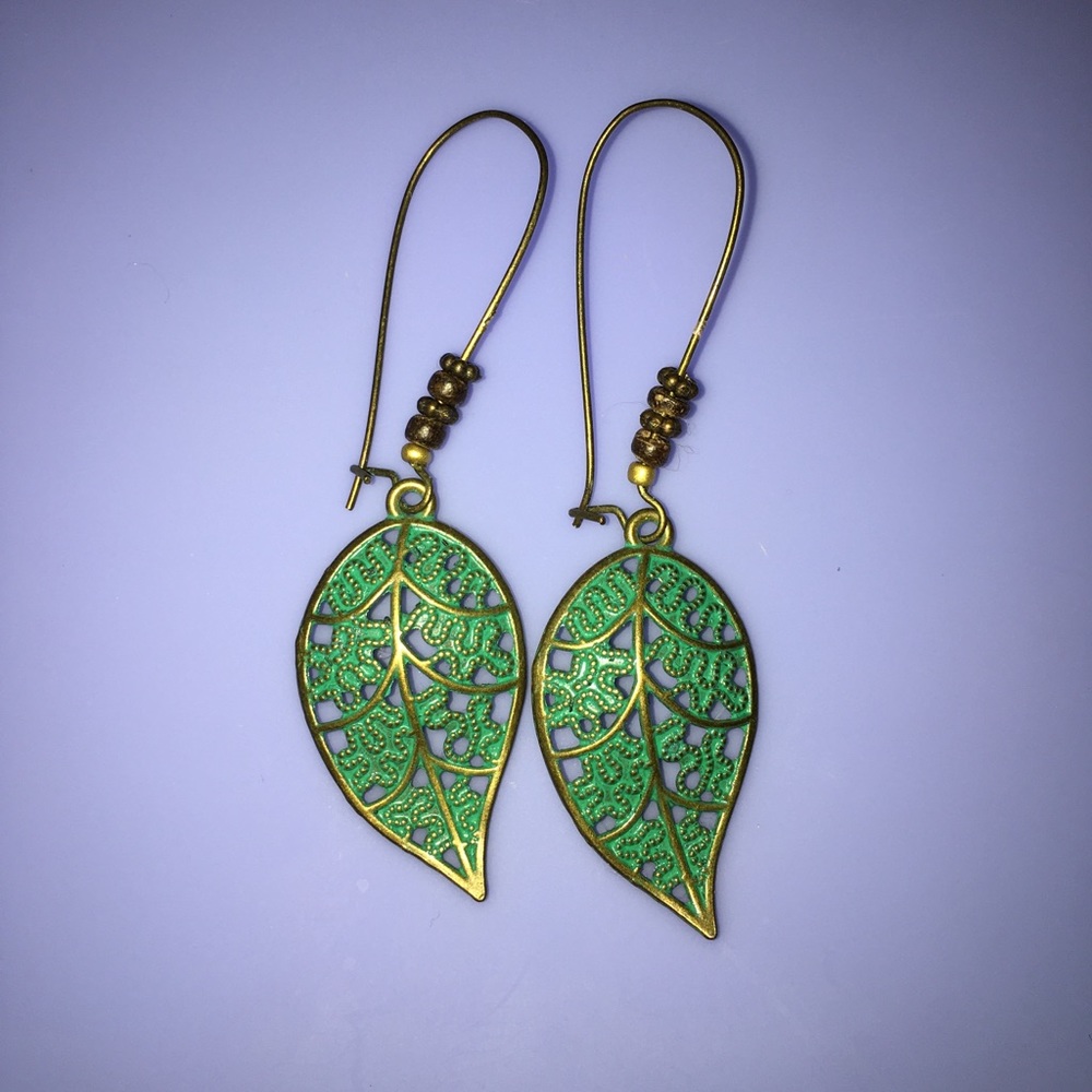 Leaf earrings